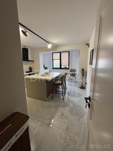 Satılır 2 otaqlı köhnə tikili 93 m², Bakıxanov q., photo 10 from 15