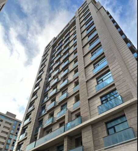 Продаётся 5-комн. новостройка 267 м², м. Низами, photo 1 from 18