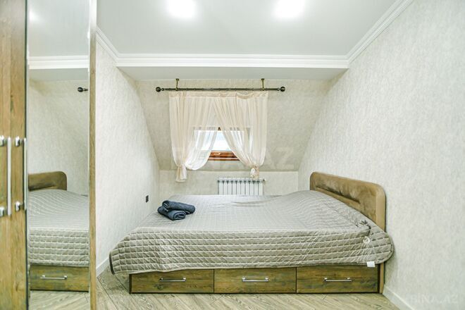 Satılır 7 otaqlı köhnə tikili 220 m², Bayıl q., photo 13 from 32