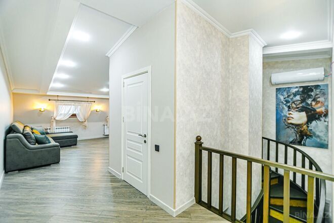 Satılır 7 otaqlı köhnə tikili 220 m², Bayıl q., photo 27 from 32