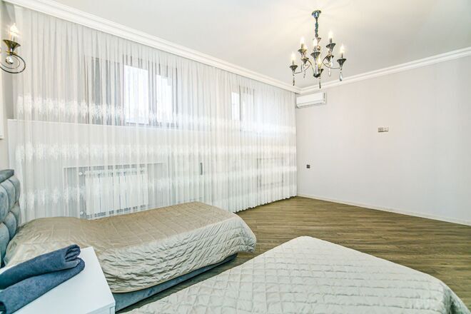 Satılır 7 otaqlı köhnə tikili 220 m², Bayıl q., photo 14 from 32