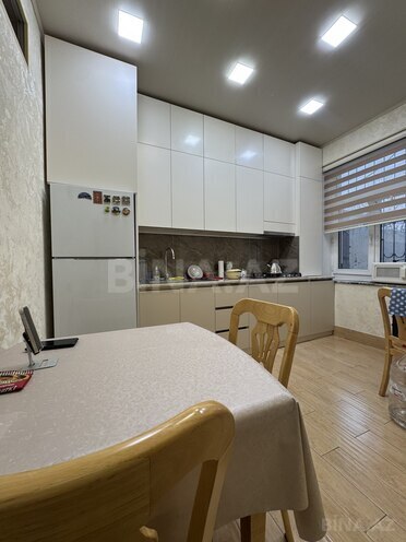 Продаётся 3-комн. вторичка 75 м², м. Ичеришехер, photo 6 from 28