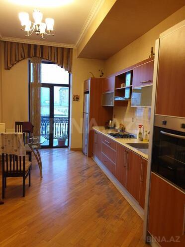 Сдаётся 3-комн. новостройка 140 м², м. Сахил, photo 6 from 7