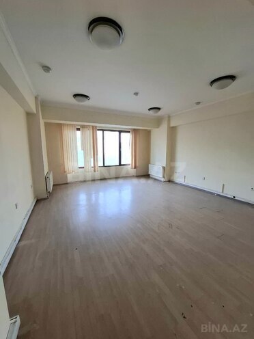 Сдаётся 15-комн. офис 500 м², м. Элмляр Академиясы, photo 3 from 31