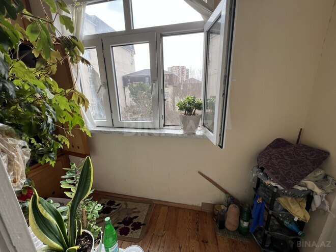 Продаётся 3-комн. вторичка 80 м², м. Ази Асланов, photo 7 from 19