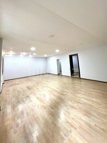 Сдаётся 20-комн. офис 500 м², м. Элмляр Академиясы, photo 8 from 12