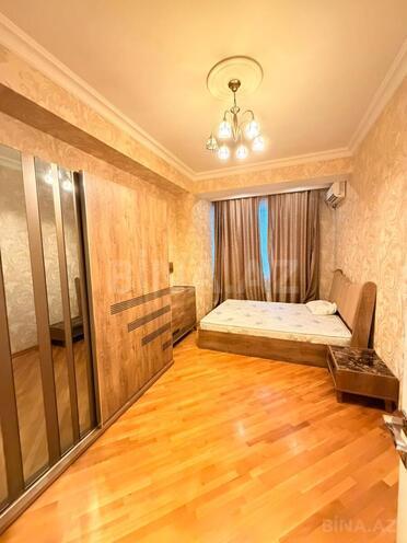 İcarəyə verilir 5 otaqlı yeni tikili 180 m², 28 May m., photo 9 from 16