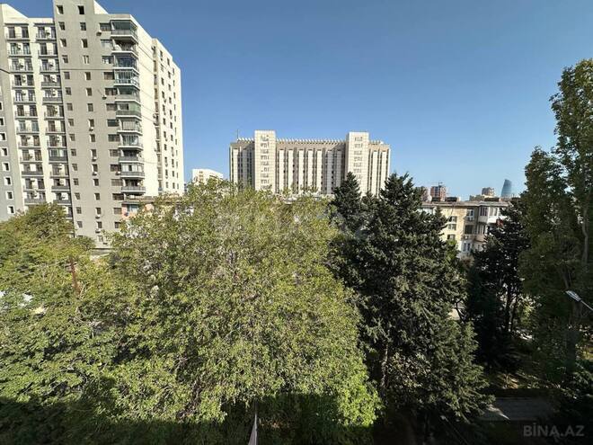 Продаётся 3-комн. вторичка 75 м², м. Элмляр Академиясы, photo 9 from 20