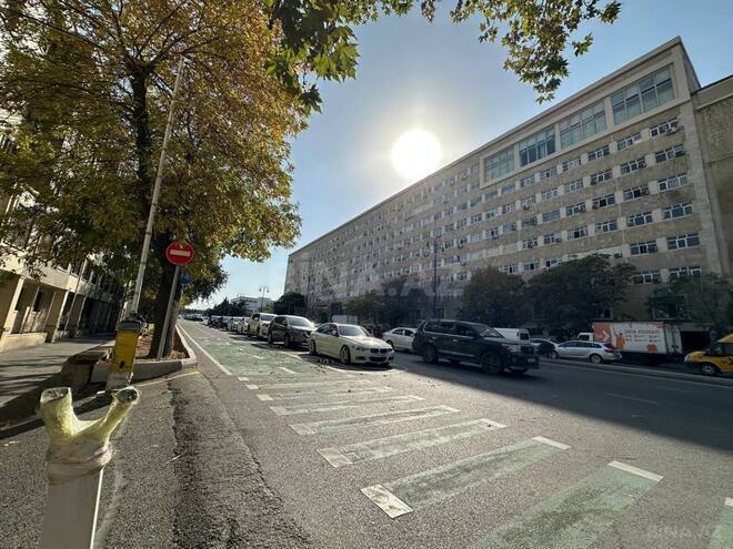 Продаётся 3-комн. вторичка 75 м², м. Элмляр Академиясы, photo 3 from 20