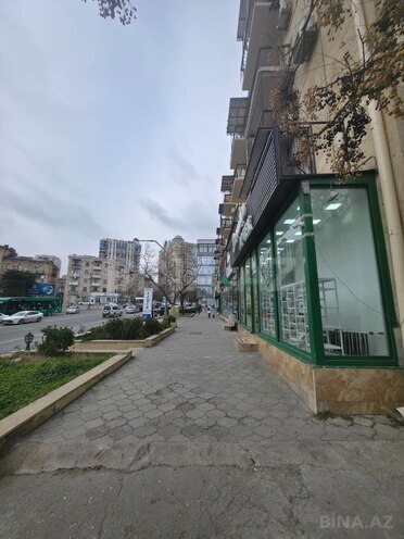 Продаётся 2-комн. вторичка 35 м², м. Элмляр Академиясы, photo 15 from 23