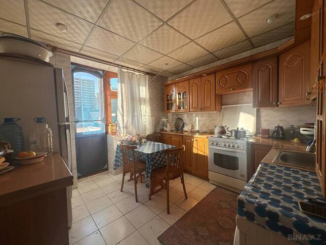 Продаётся 4-комн. вторичка 105 м², м. Элмляр Академиясы, photo 13 from 18