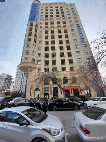 Satılır 4 otaqlı yeni tikili 242 m², 28 May m., photo 3 from 10