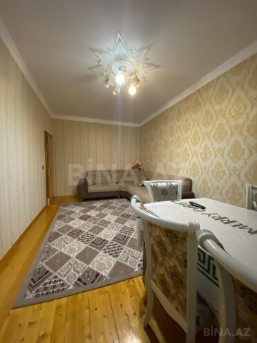 Продаётся 2-комн. вторичка 65 м², Хатаинский р., photo 5 from 21