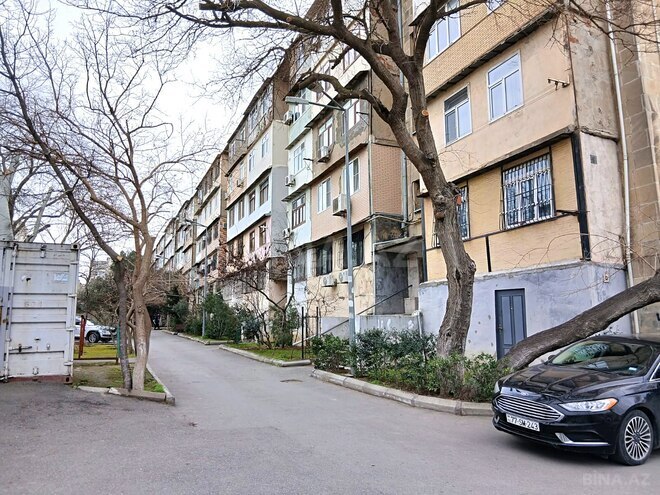 Satılır 3 otaqlı köhnə tikili 120 m², Qara Qarayev m., photo 7 from 32