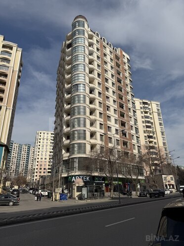 Продаётся 5-комн. новостройка 218 м², м. Гянджлик, photo 1 from 8