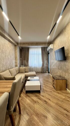 Сдаётся 2-комн. новостройка 55 м², м. Иншаатчылар, photo 1 from 6