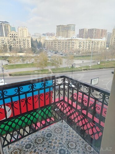 Сдаётся 2-комн. новостройка 62 м², м. Низами, photo 8 from 9