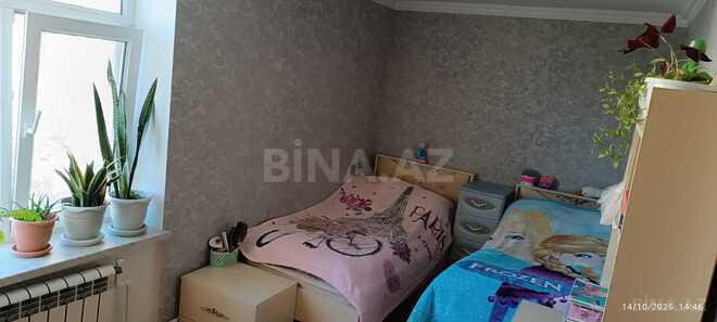 Продаётся 2-комн. вторичка 50 м², м. Элмляр Академиясы, photo 4 from 10