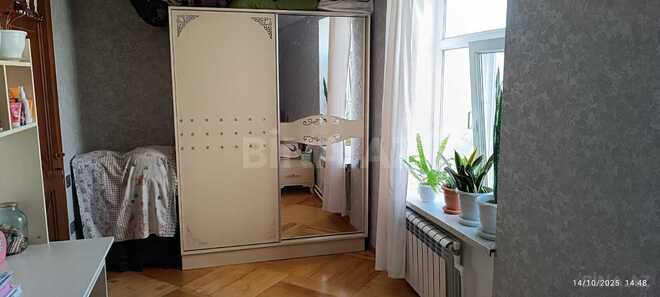 Продаётся 2-комн. вторичка 50 м², м. Элмляр Академиясы, photo 5 from 10