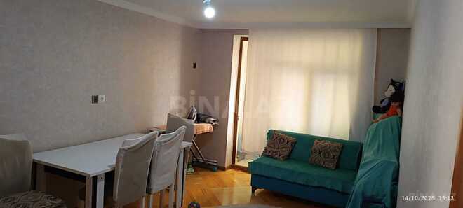 Продаётся 2-комн. вторичка 50 м², м. Элмляр Академиясы, photo 1 from 10