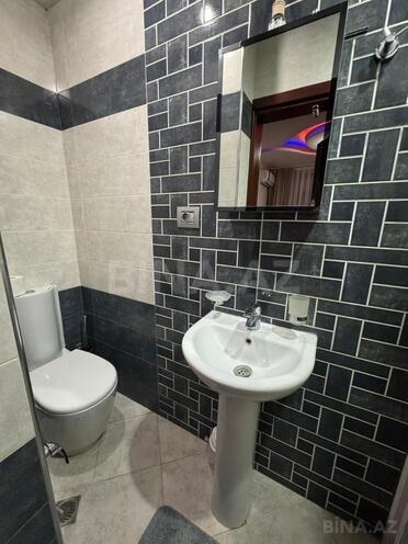 Сдаётся 3-комн. новостройка 120 м², м. Низами, photo 19 from 20