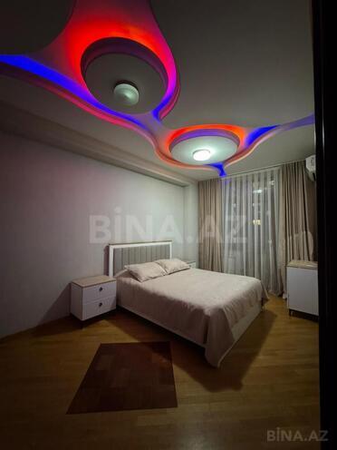 Сдаётся 3-комн. новостройка 120 м², м. Низами, photo 9 from 20