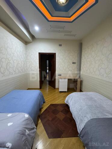 Сдаётся 3-комн. новостройка 120 м², м. Низами, photo 14 from 20