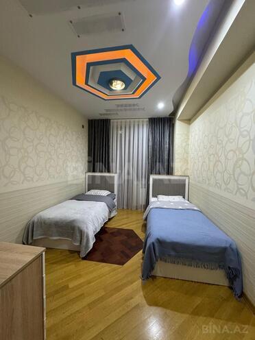 Сдаётся 3-комн. новостройка 120 м², м. Низами, photo 13 from 20