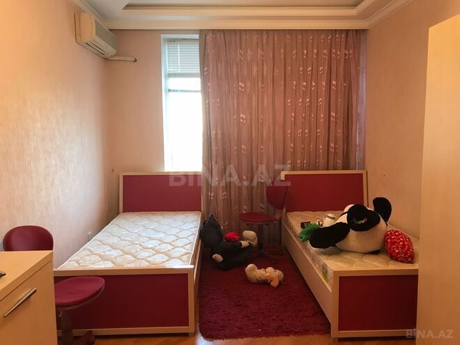 Сдаётся 3-комн. новостройка 135 м², м. Низами, photo 7 from 21