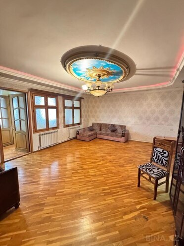 Satılır 3 otaqlı köhnə tikili 85 m², Gənclik m., photo 1 from 21