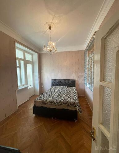 Продаётся 3-комн. вторичка 75 м², м. Низами, photo 6 from 12