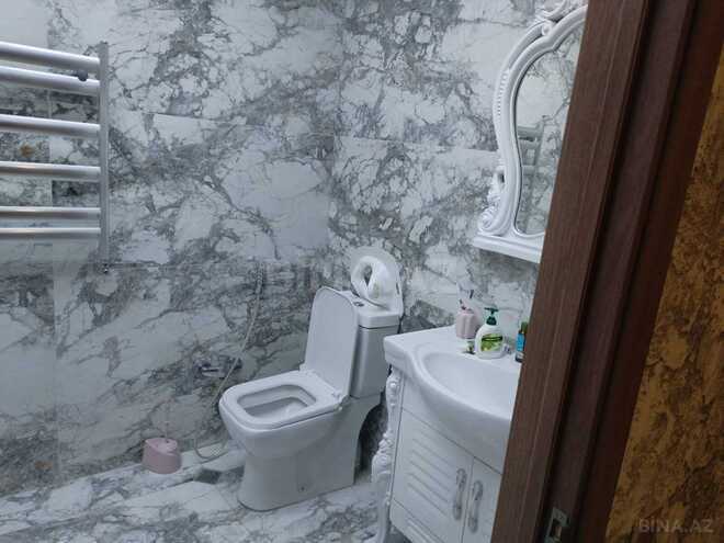 Сдаётся 2-комн. новостройка 65 м², м. 8 ноября, photo 15 from 17