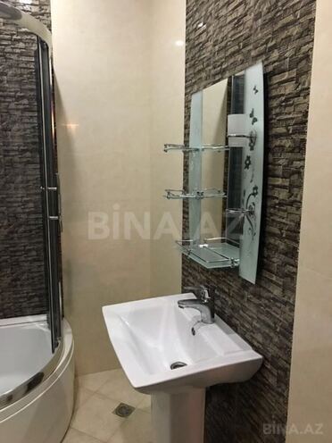 Сдаётся 3-комн. новостройка 130 м², м. Низами, photo 16 from 19
