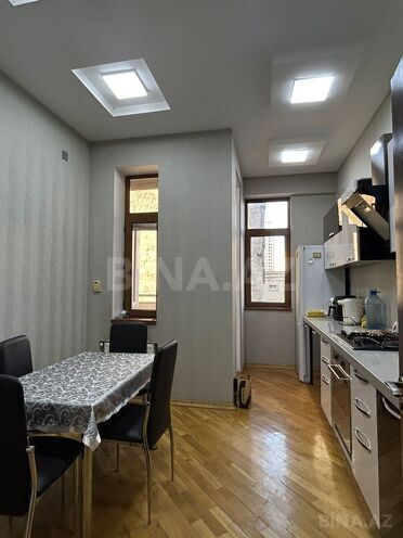 Сдаётся 3-комн. новостройка 130 м², м. Элмляр Академиясы, photo 14 from 31