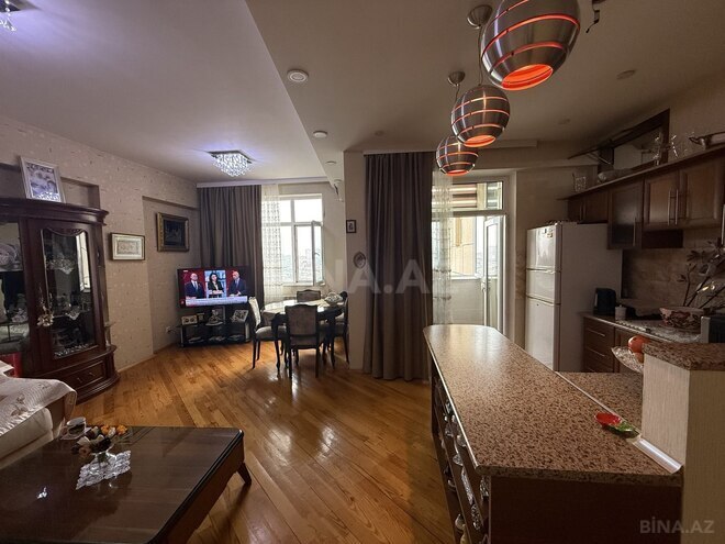 Satılır 2 otaqlı yeni tikili 70 m², İnşaatçılar m., photo 8 from 19