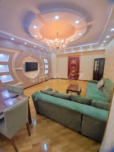 Сдаётся 2-комн. новостройка 100 м², м. Нефтчиляр, photo 1 from 19