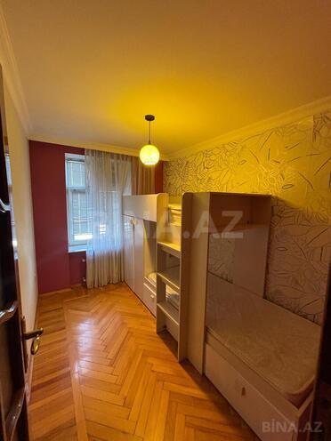 Сдаётся 3-комн. вторичка 70 м², м. 20 января, photo 4 from 11