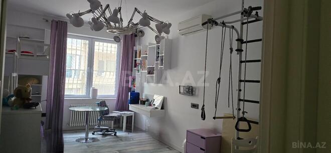 Сдаётся 3-комн. новостройка 148 м², м. 8 ноября, photo 14 from 21