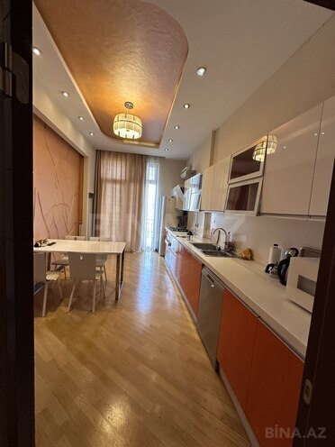 Сдаётся 3-комн. новостройка 135 м², м. Ичеришехер, photo 11 from 21