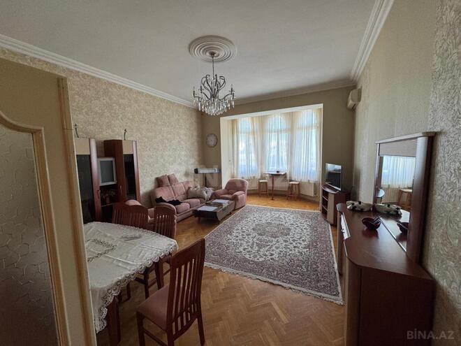 Продаётся 3-комн. вторичка 130 м², м. Ичеришехер, photo 8 from 18