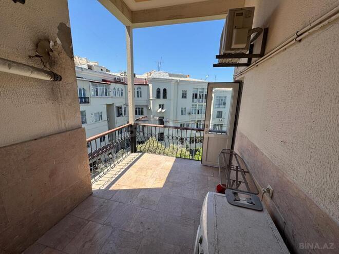 Продаётся 3-комн. вторичка 130 м², м. Ичеришехер, photo 6 from 18