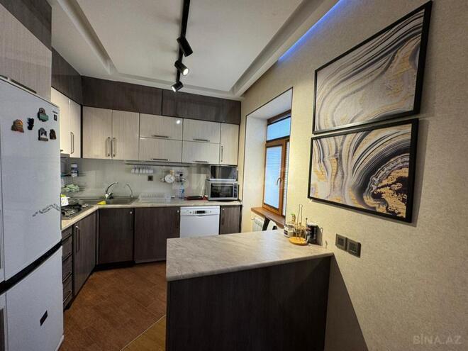 Продаётся 3-комн. вторичка 75 м², м. Ичеришехер, photo 3 from 21