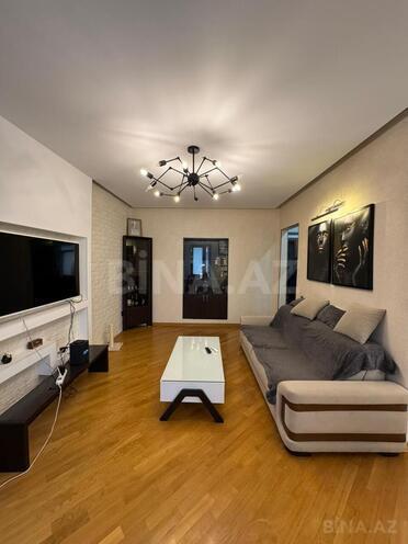 Продаётся 3-комн. вторичка 75 м², м. Ичеришехер, photo 10 from 21