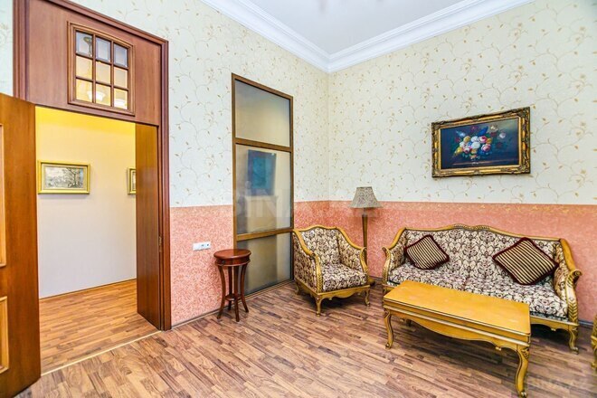 İcarəyə verilir 3 otaqlı köhnə tikili 125 m², Sahil m., photo 21 from 29