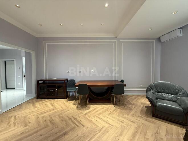 İcarəyə verilir 3 otaqlı yeni tikili 140 m², 28 May m., photo 26 from 31