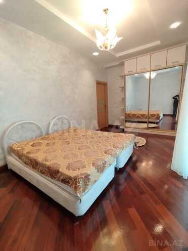 İcarəyə verilir 3 otaqlı yeni tikili 140 m², 28 May m., photo 9 from 13