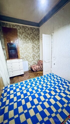 Satılır 3 otaqlı köhnə tikili 70 m², Sahil m., photo 6 from 12