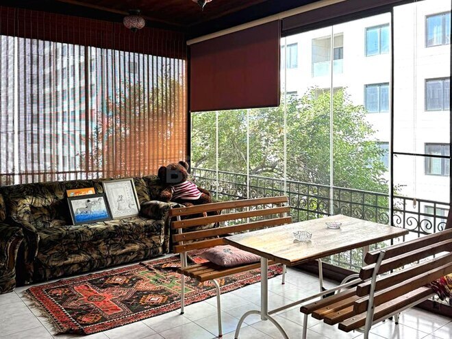 Satılır 4 otaqlı köhnə tikili 210 m², Bayıl q., photo 21 from 32