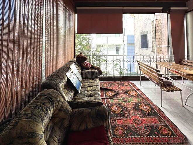 Satılır 4 otaqlı köhnə tikili 210 m², Bayıl q., photo 23 from 32