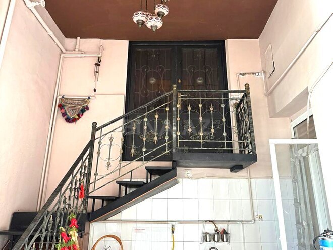 Satılır 4 otaqlı köhnə tikili 210 m², Bayıl q., photo 25 from 32